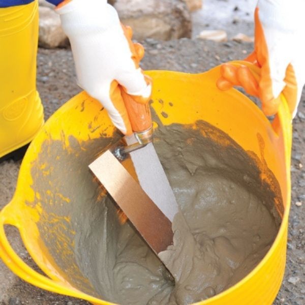 Dekor 061 Ahşap Saplı Sıva Malası Yay Çeliği 20cm