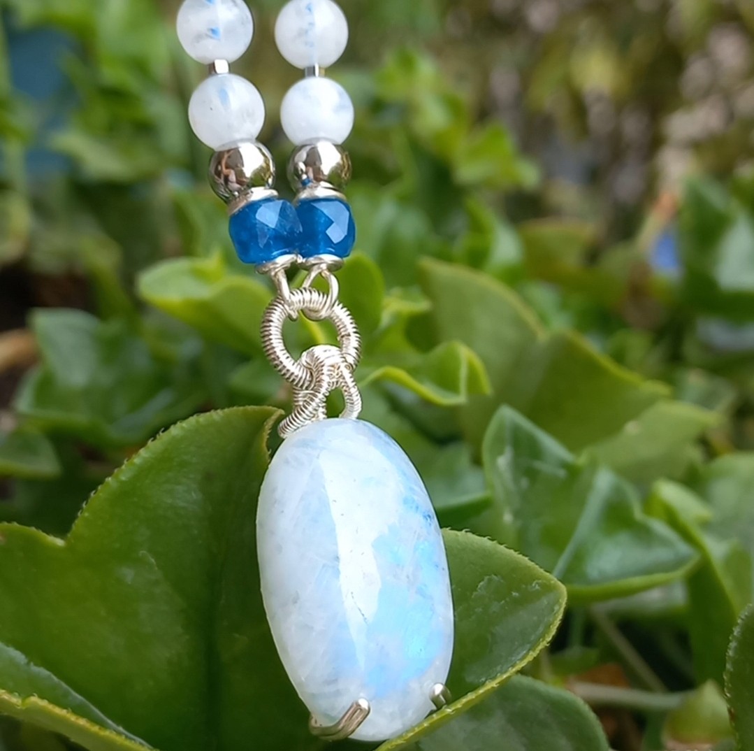 Sibelce 1908 Aytaşı El Yapımı Kolye