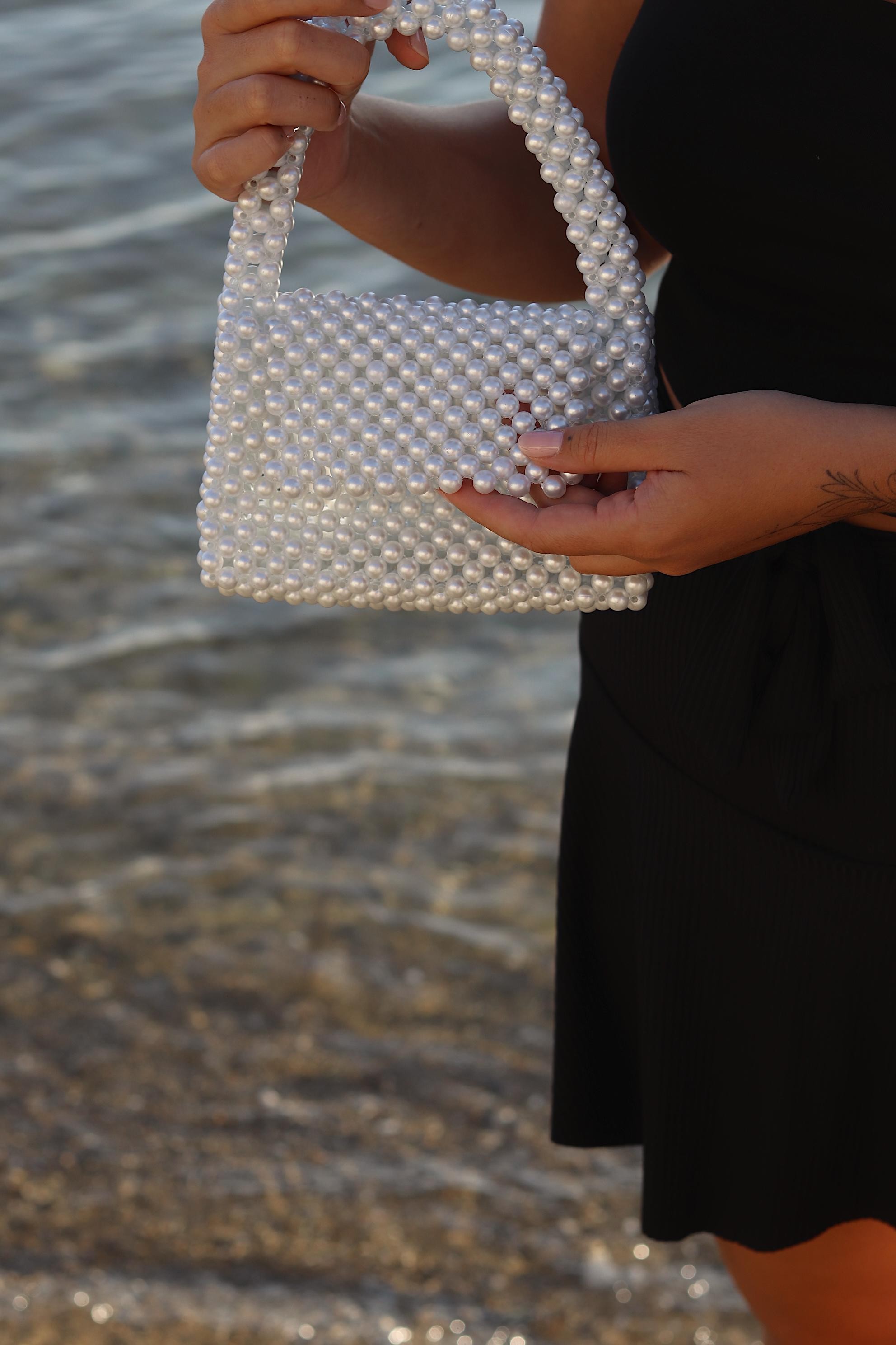S'Camellia Pearly Bag – Şıklık ve Konforu Buluşturan İnci Detaylı Çanta