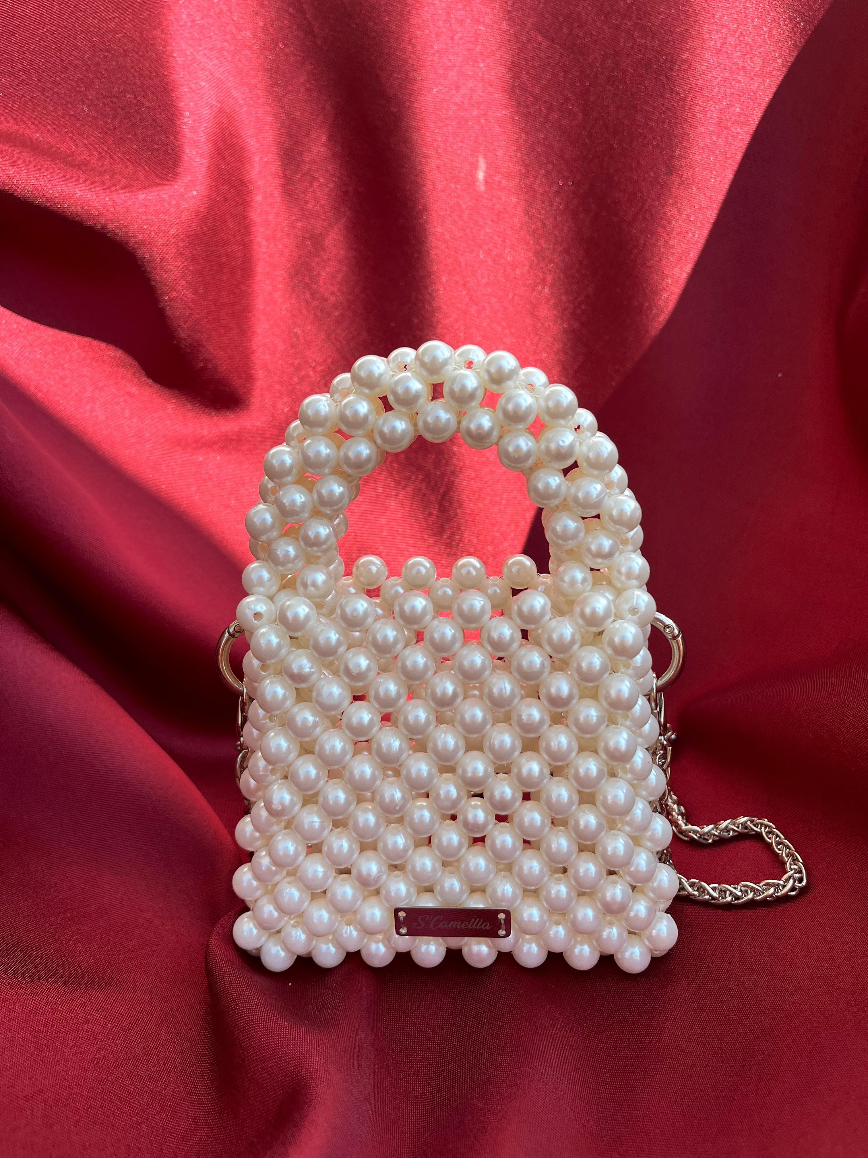 S'Camellia Mini Pearl Bag – Mini Çanta Şıklığını İnci Detaylarla Tamamlayın