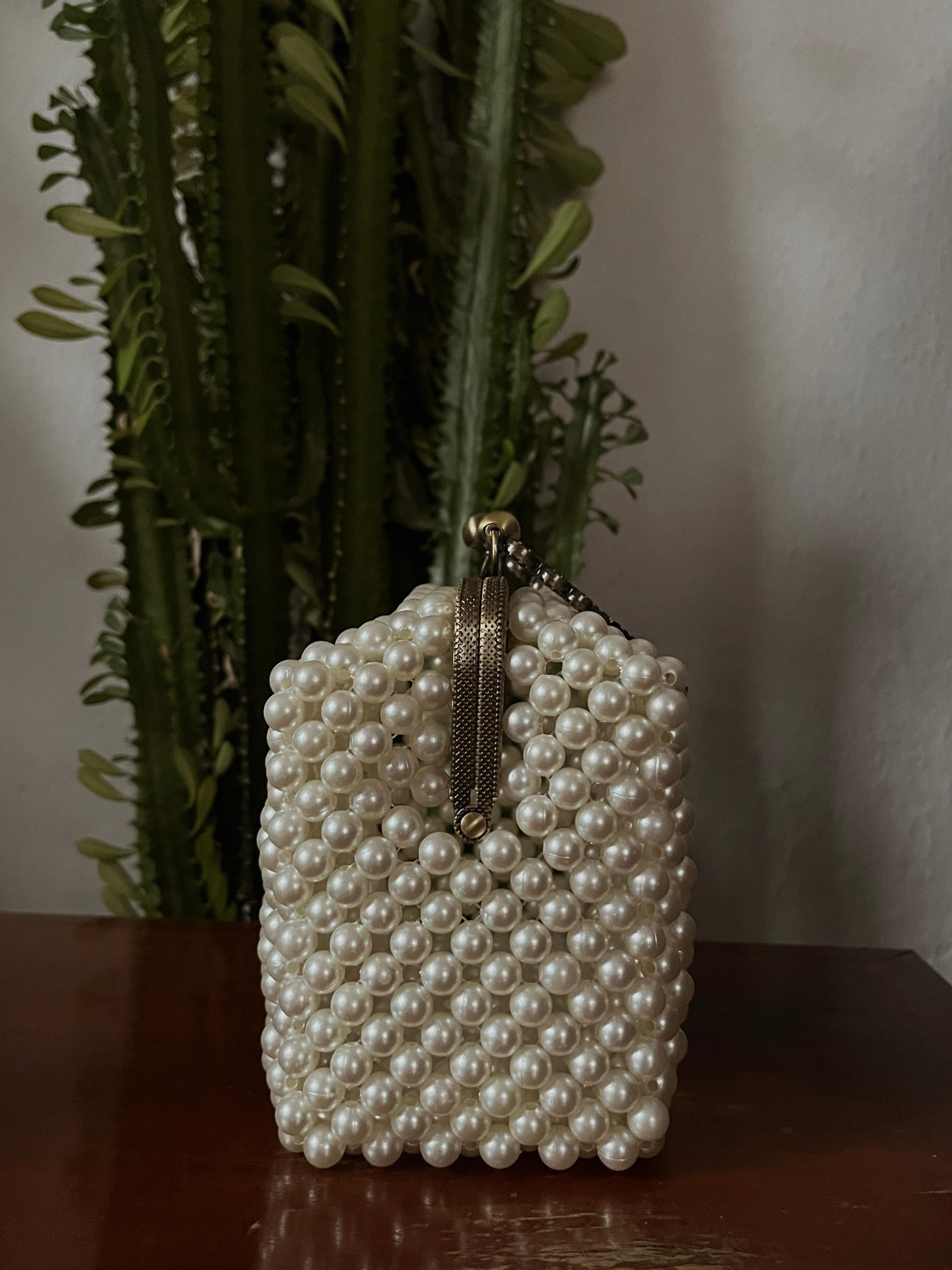 S'Camellia Vintage Pearl Bag – Şıklığın ve Zarafetin Buluştuğu Vintage Çanta