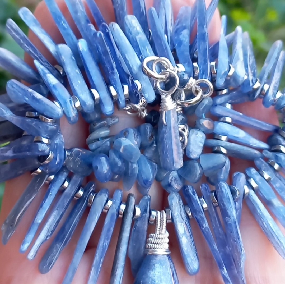 Sibelce 2104 Kyanit El Yapımı Kolye