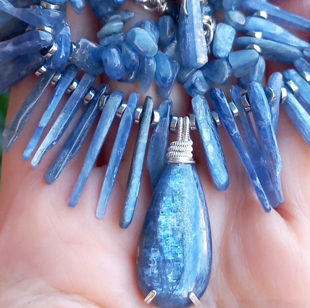 Sibelce 2104 Kyanit El Yapımı Kolye