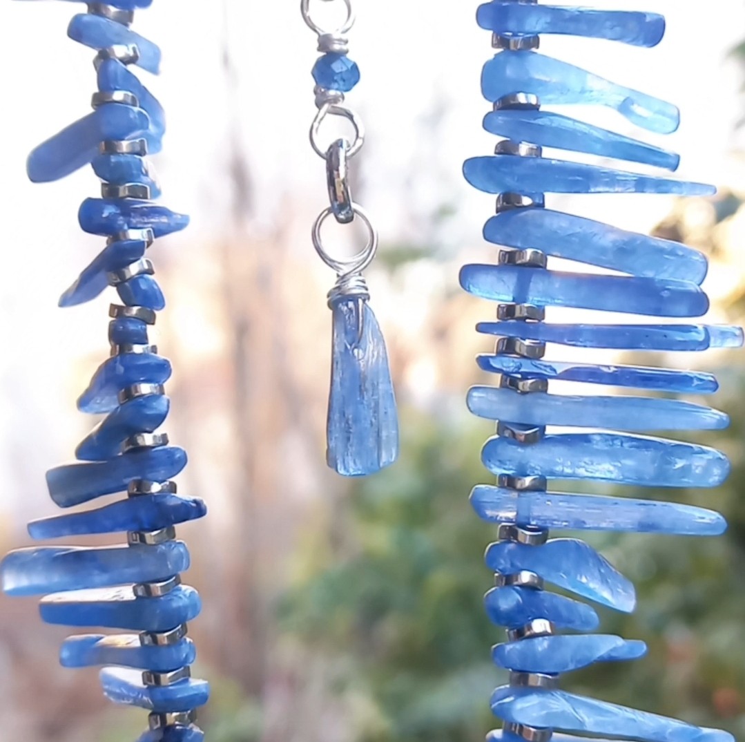 Sibelce 2104 Kyanit El Yapımı Kolye