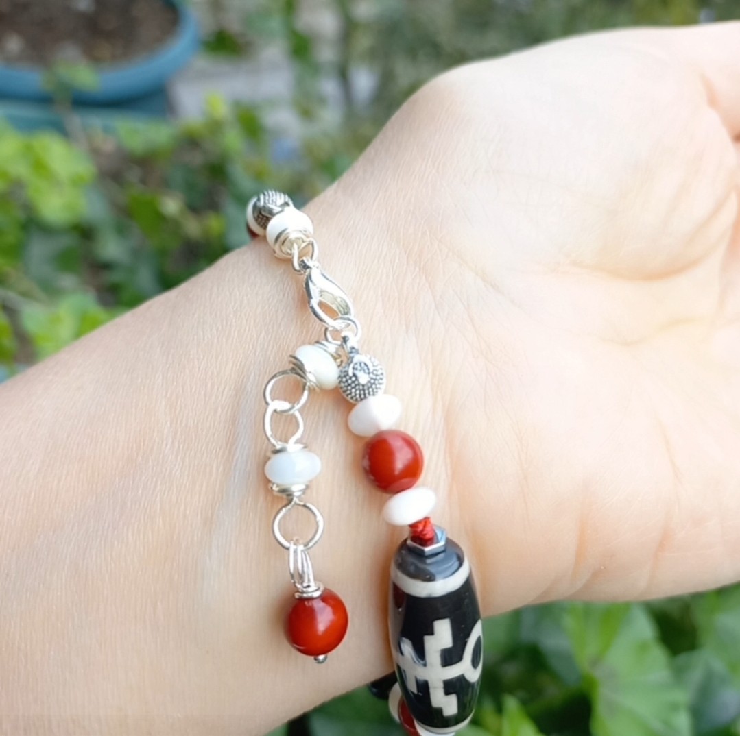 Sibelce 2141 Tibet Akik Mercan Sedef El Yapımı Düğümlü Bileklik