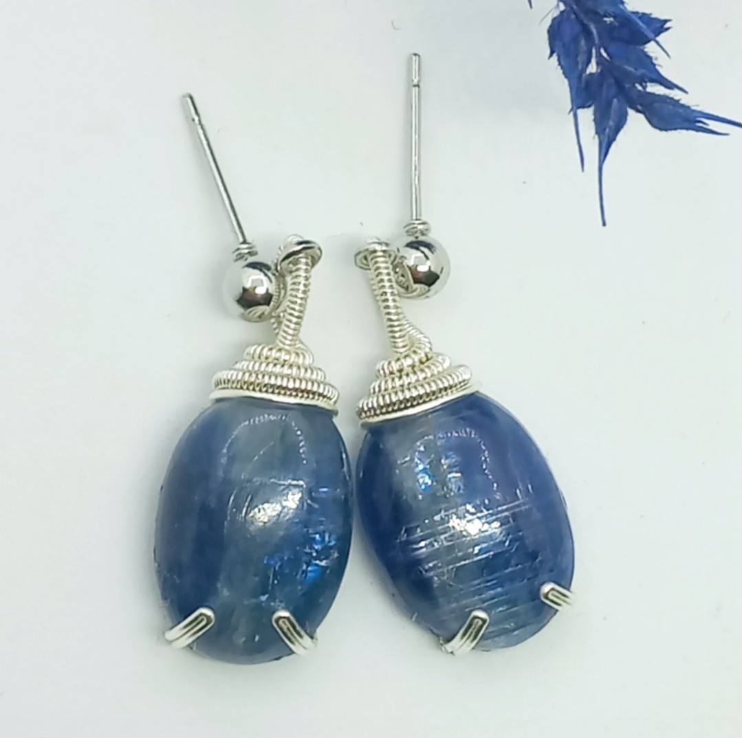 2154 Kyanit el yapımı küpe