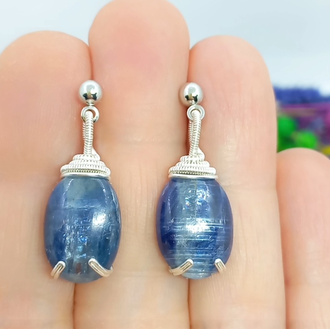 2154 Kyanit el yapımı küpe