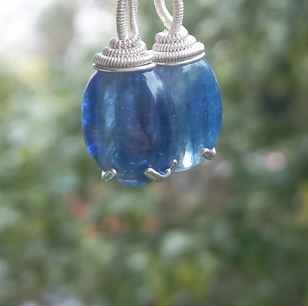 2154 Kyanit el yapımı küpe