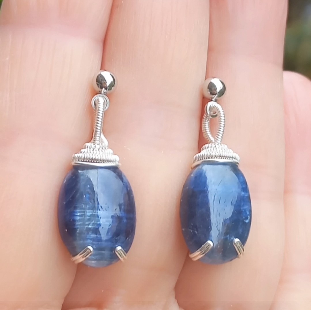 2154 Kyanit el yapımı küpe