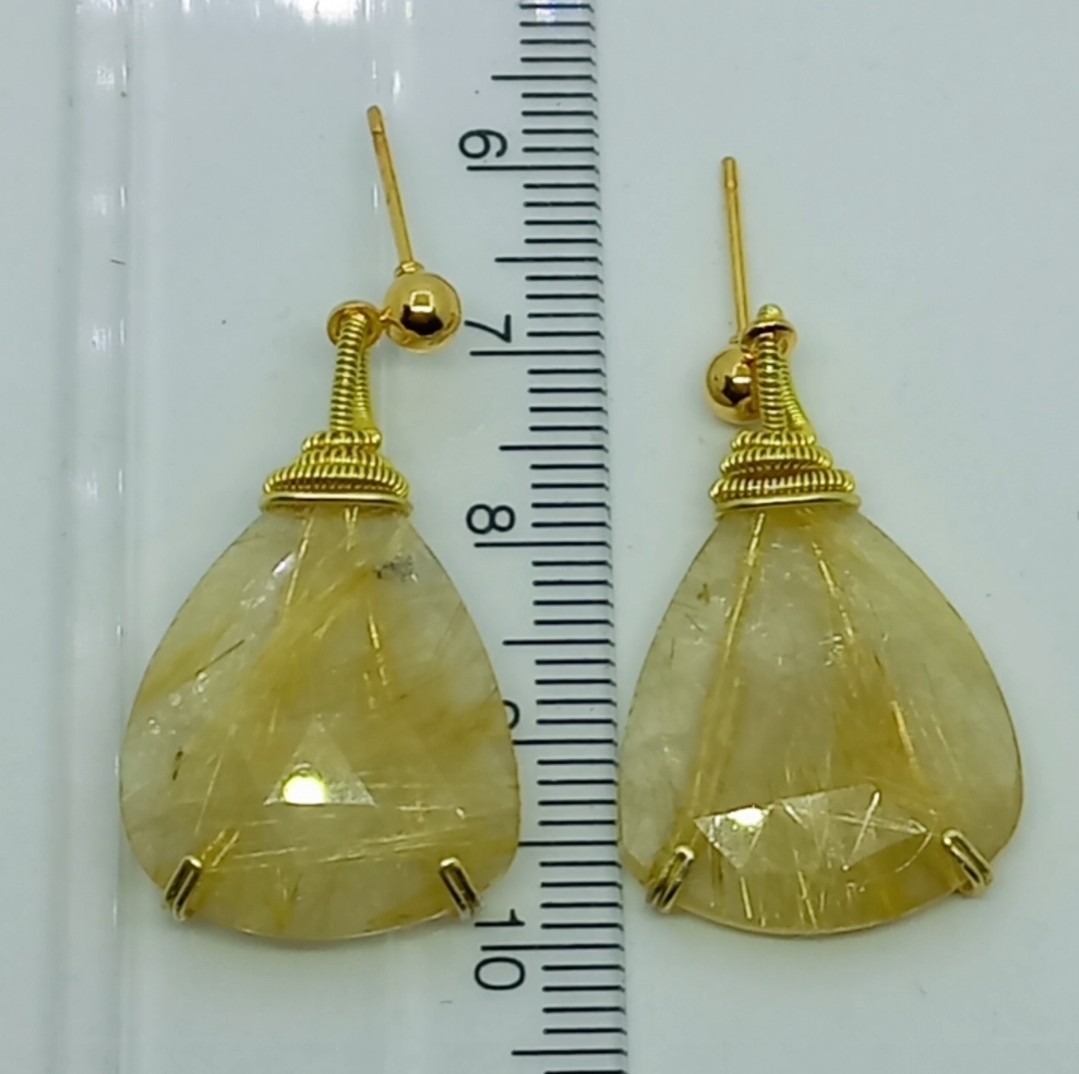 2158 Faset kesim altın rutilli damla Kuvars el yapımı küpe