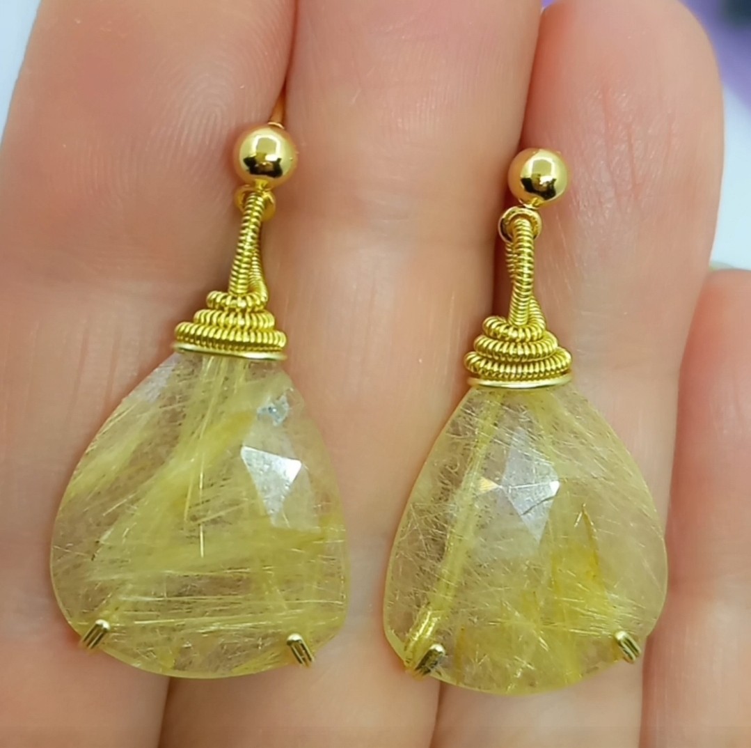 2158 Faset kesim altın rutilli damla Kuvars el yapımı küpe