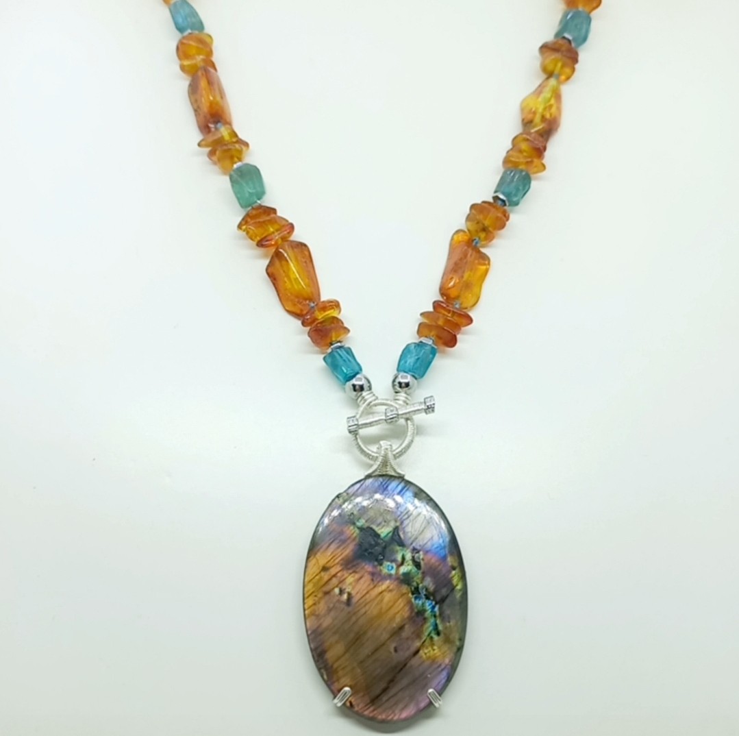 2169 Labradorit Kehribar Apatit el yapımı  kolye