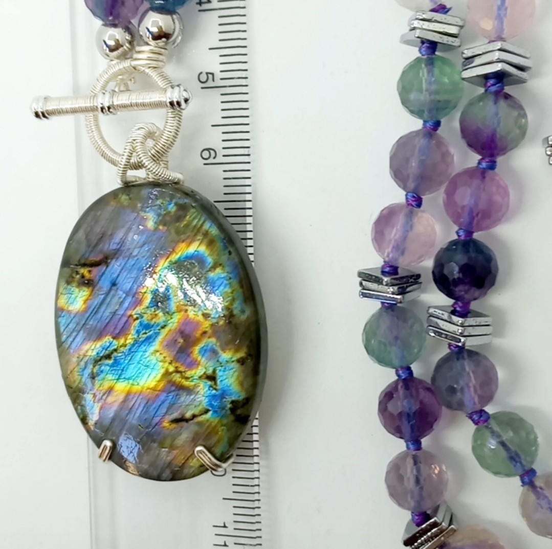 2173 Gökkuşağı Labradorit Florit düğümlü el yapımı kolye