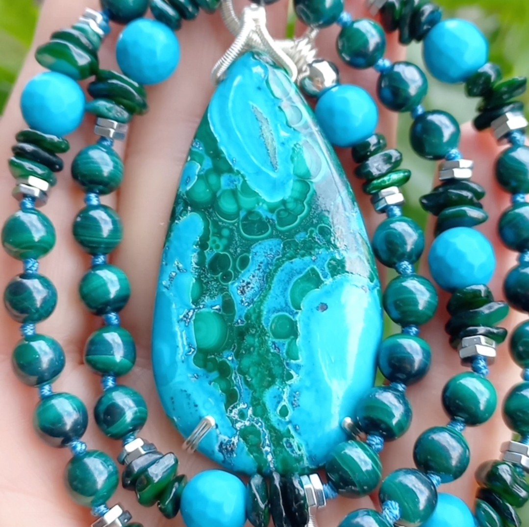 2186 Azurit Malahit Turkuaz Sedef düğümlü el yapımı kolye