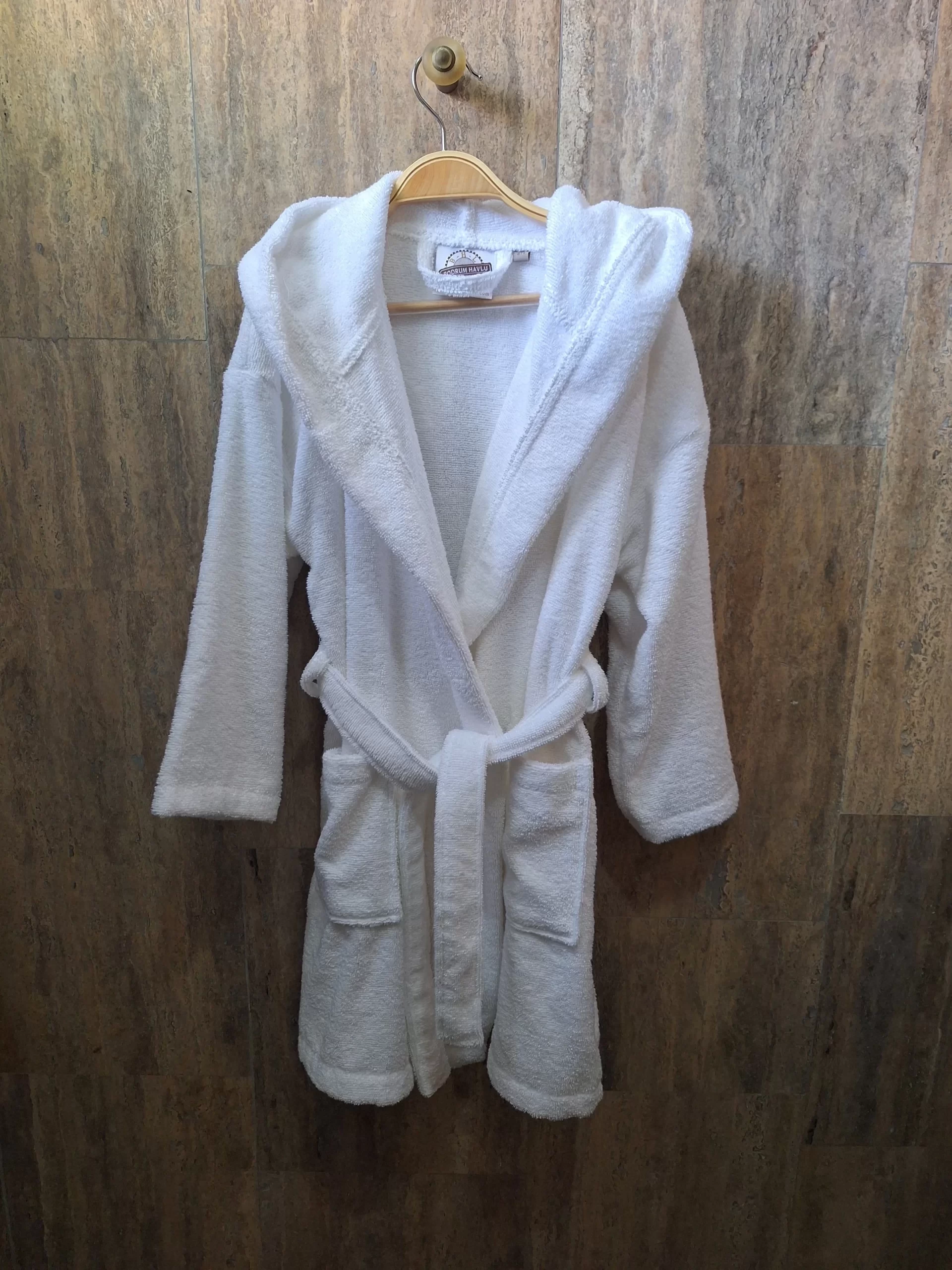 Kapüşonlu Çocuk Bornozu 6-8 Yaş, Beyaz, %100 Pamuk , Emiciliği Yüksek