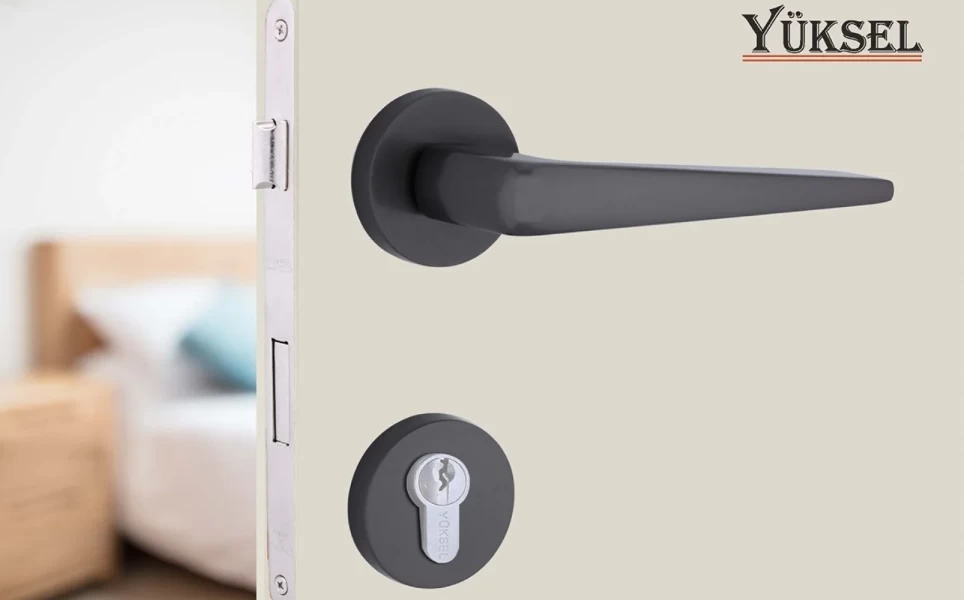 Yüksel Roma İtalyan Kare Rozetli Mat Siyah Wc Kapi Kolu