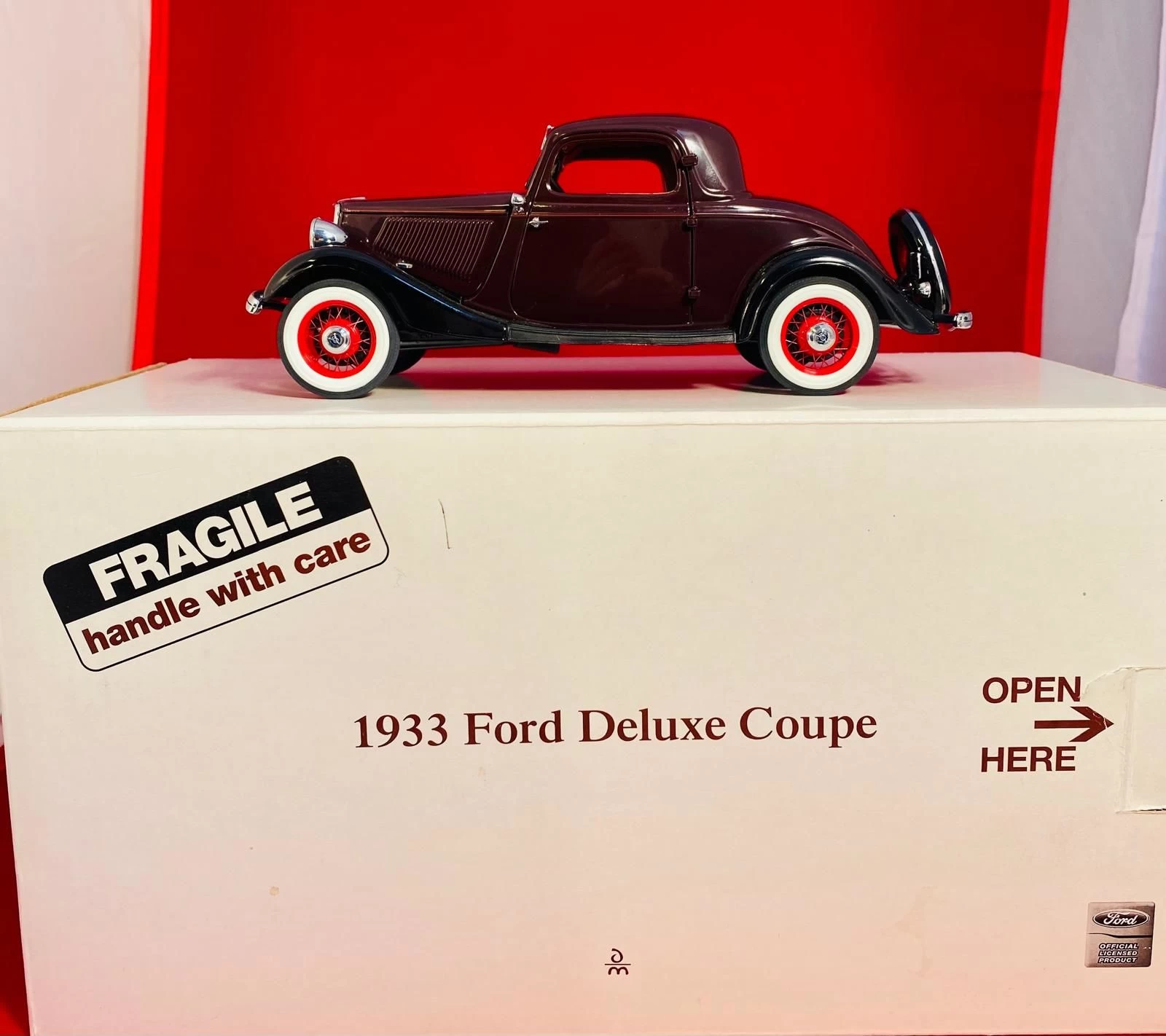Danbury Mint 1929 Cord L-29 Special Coupe - 1:16