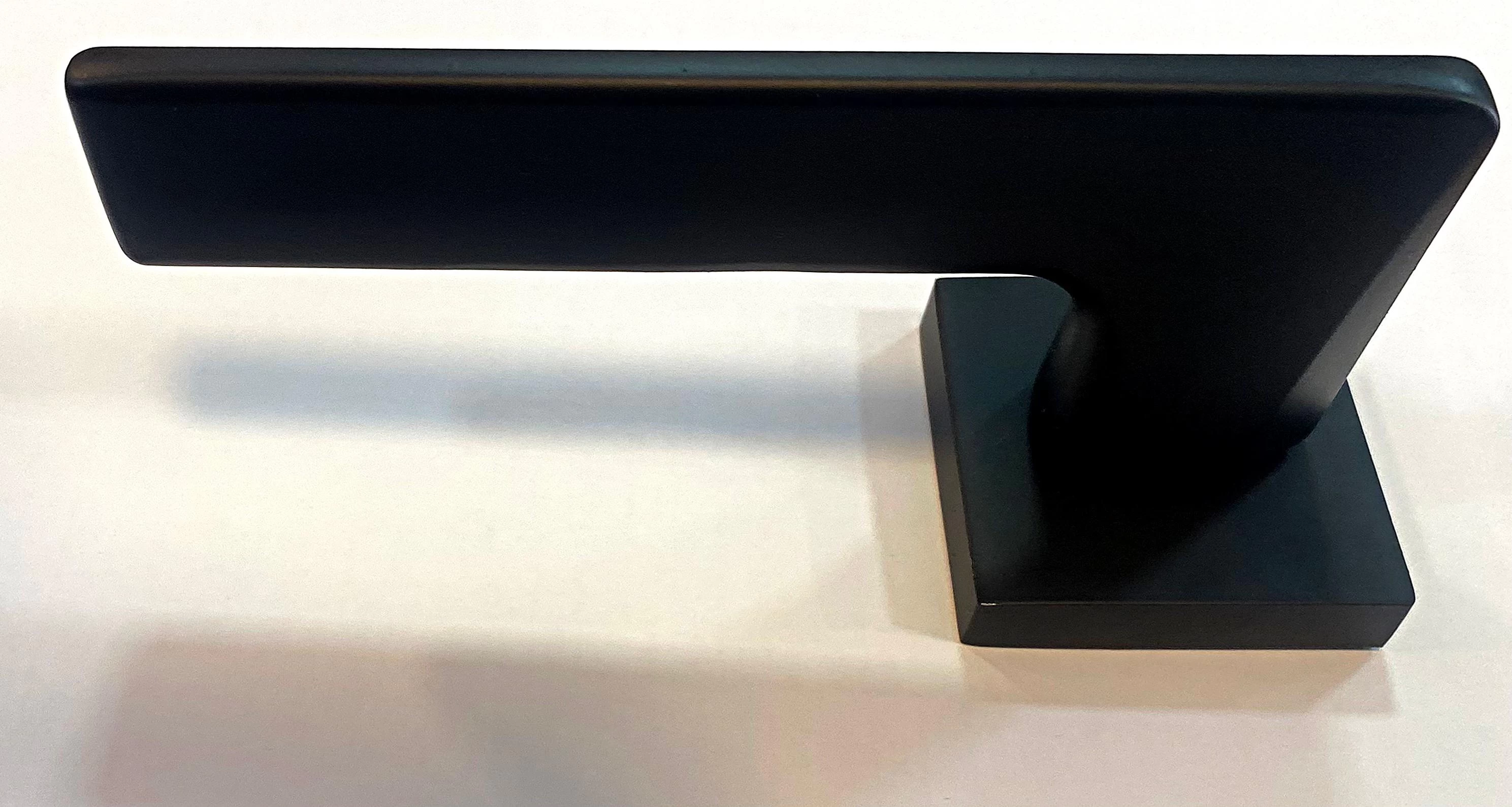 Trİa Kare Rozetlİ Sİyah Yale Kapi Kolu