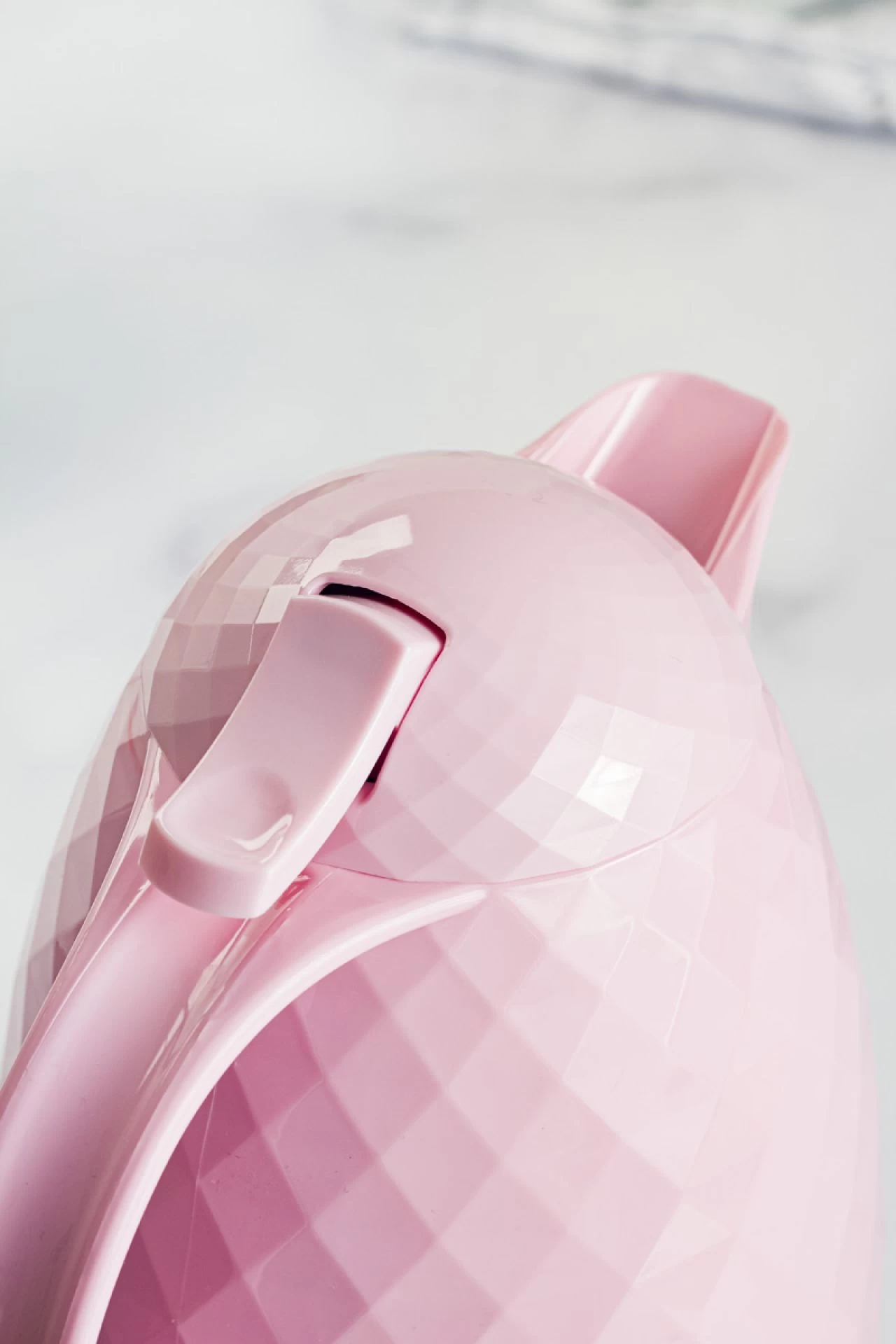 1 Lt Isı Yalıtımlı Çay Ve Soğuk Su Termosu Soft Pembe (12 Saat Sıcak Tutar& İçi Camdır)