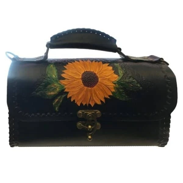 El Yapımı Çiçek Desenli Deri Çanta Siyah